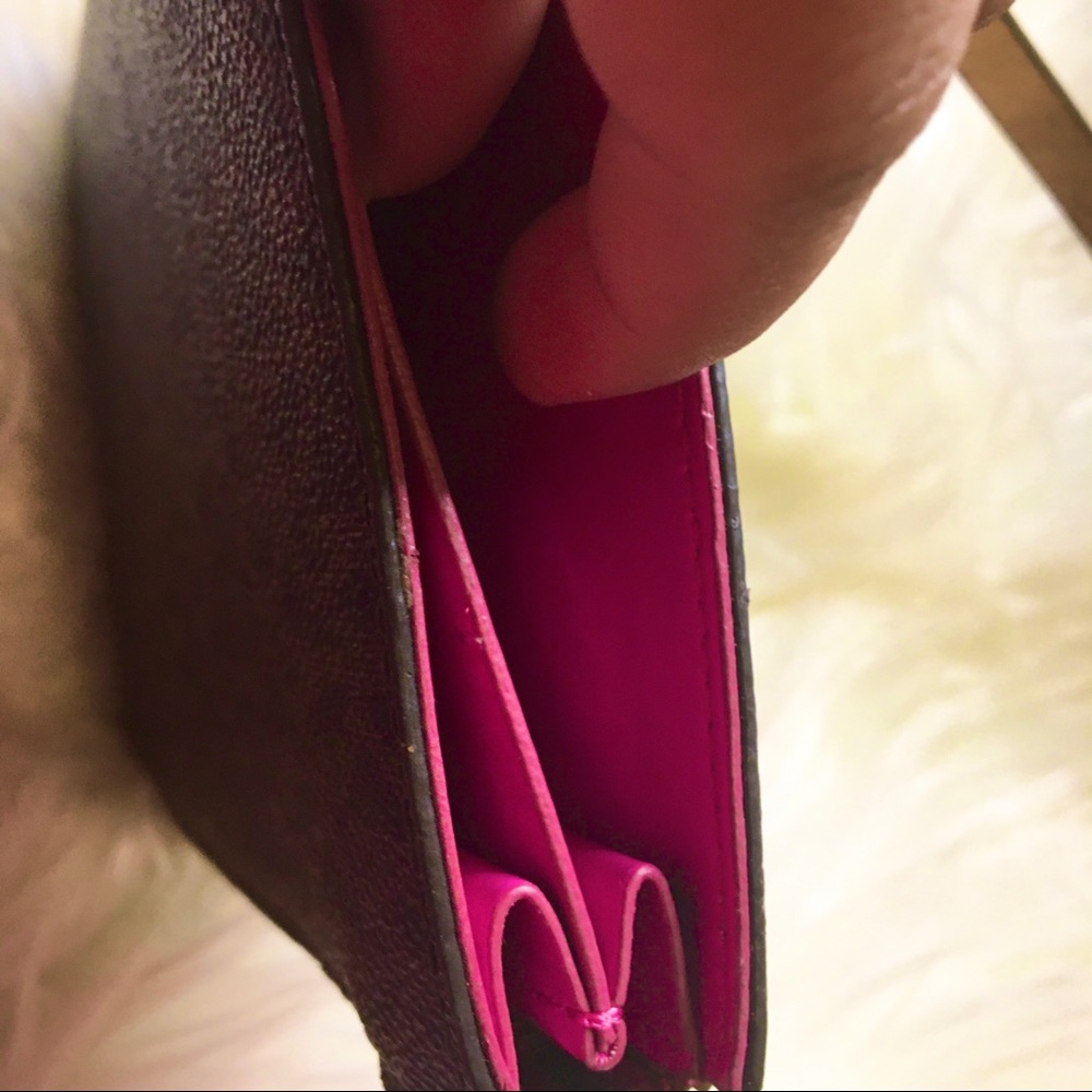 Michael kors hand bag - Picture 3 of 4